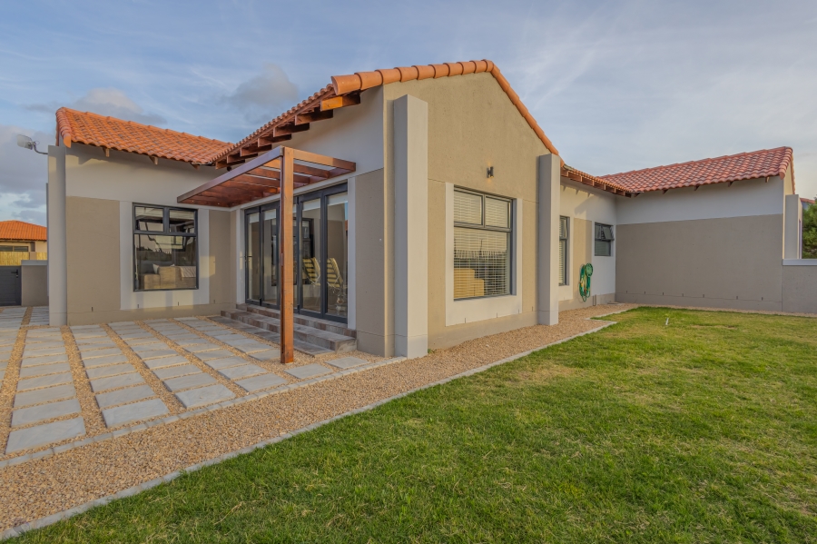 4 Bedroom Property for Sale in Langebaan Country Estate Western Cape